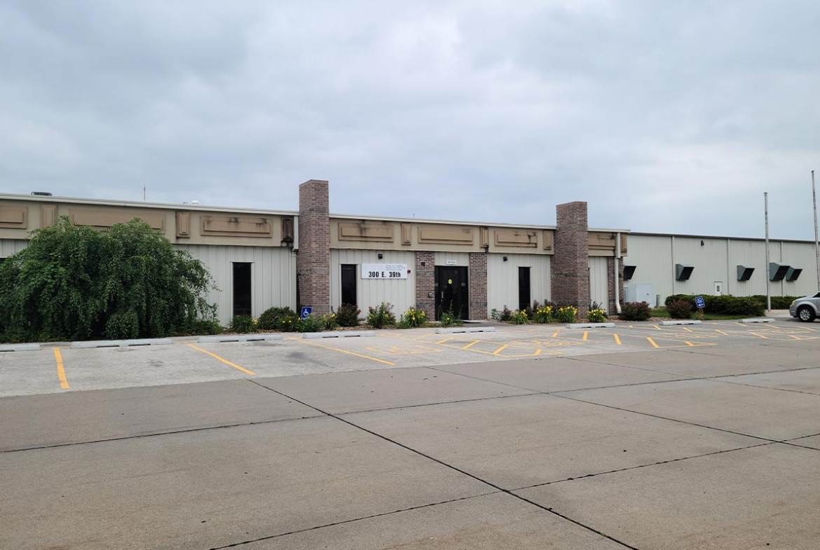 300 E 39th St, Hastings NE