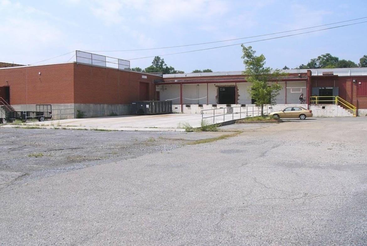 3330 Hollins Rd | Roanoke, VA