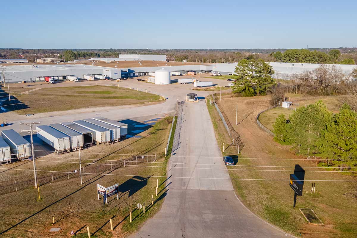 4350 W Loop 281; Longview, TX - Phoenix Investors