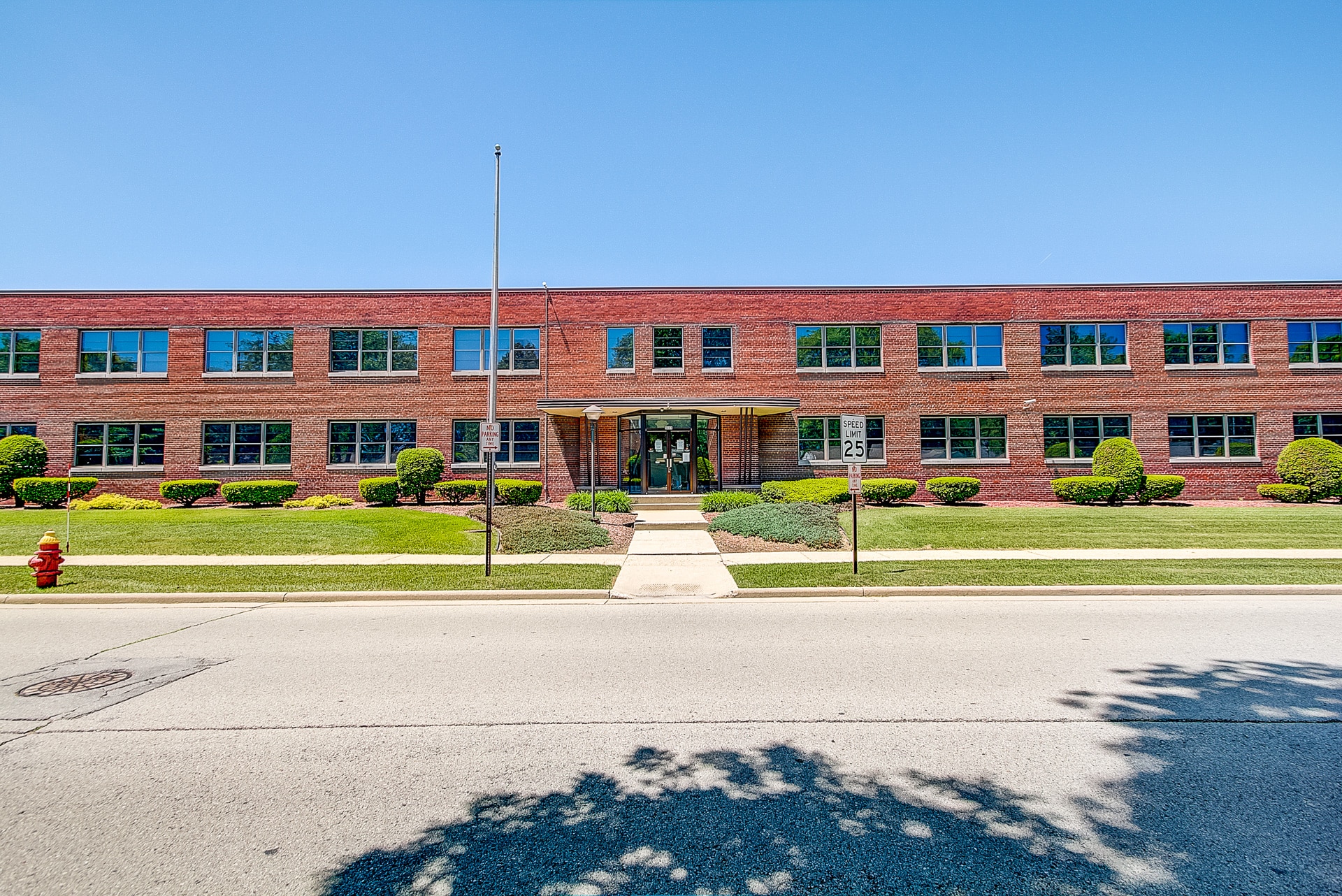 5055 N Lydell Ave | Glendale, WI - Phoenix Investors