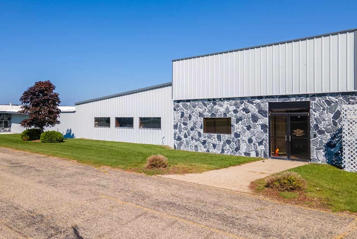 N9246 State Rd 80, Necedah, WI