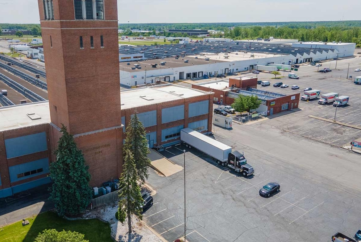 2701 S Coliseum BLVD - Phoenix Investors