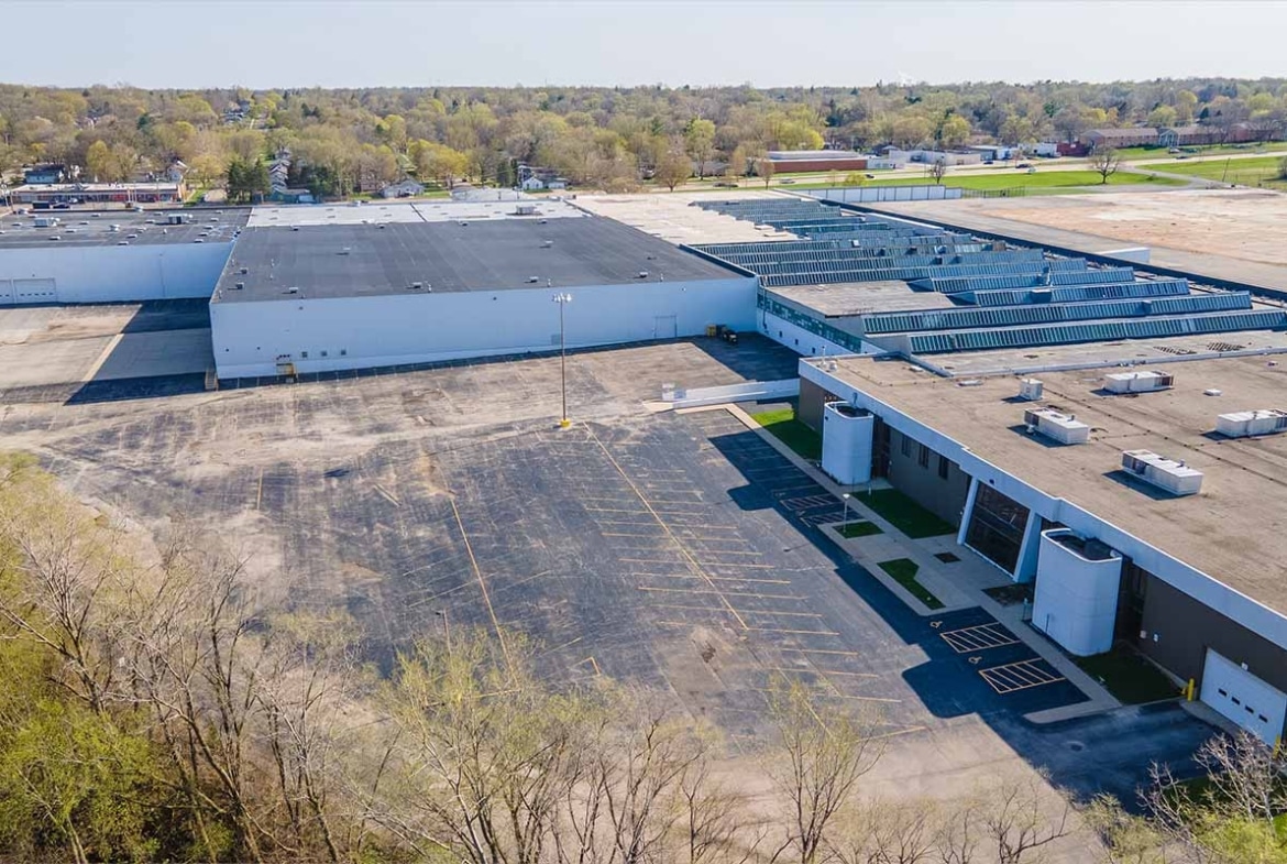 4000 Auburn Street | Phoenix Investors