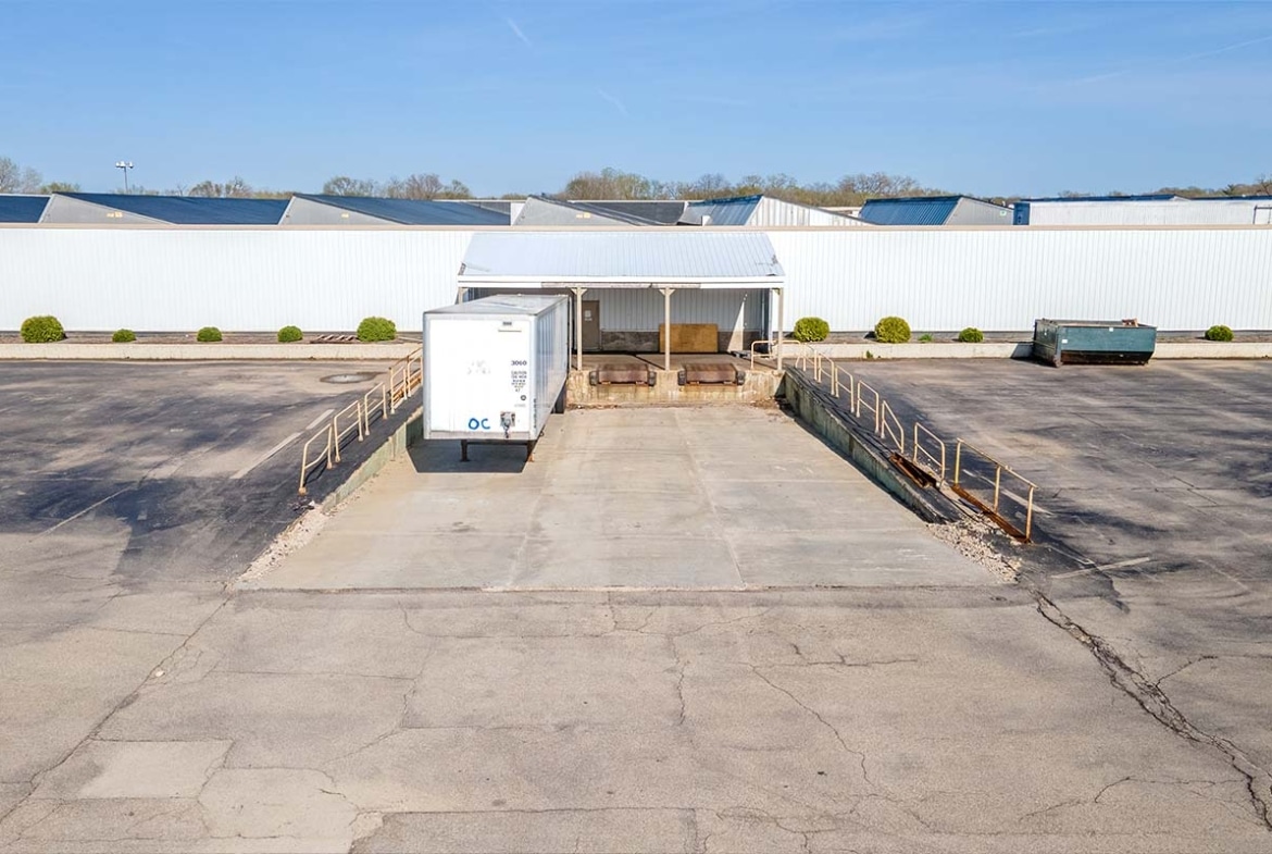 4000 Auburn Street | Phoenix Investors