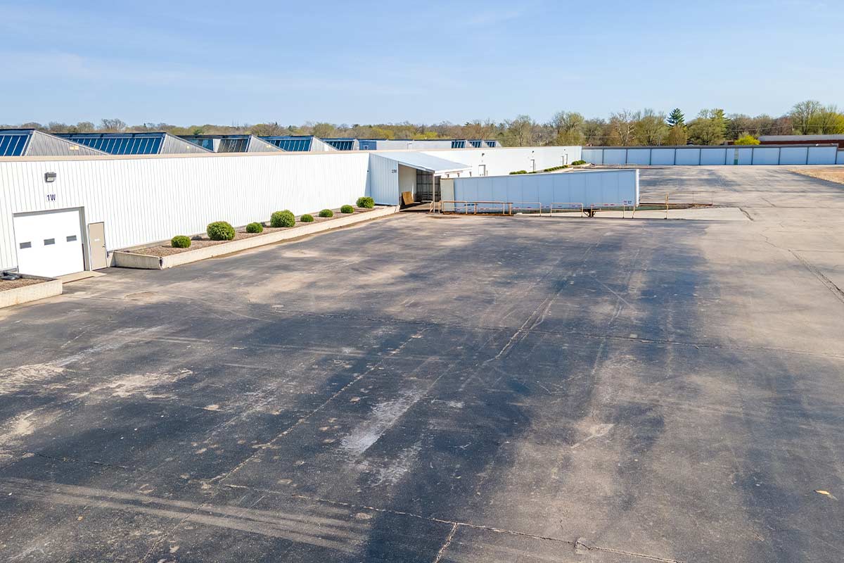 4000 Auburn Street | Phoenix Investors