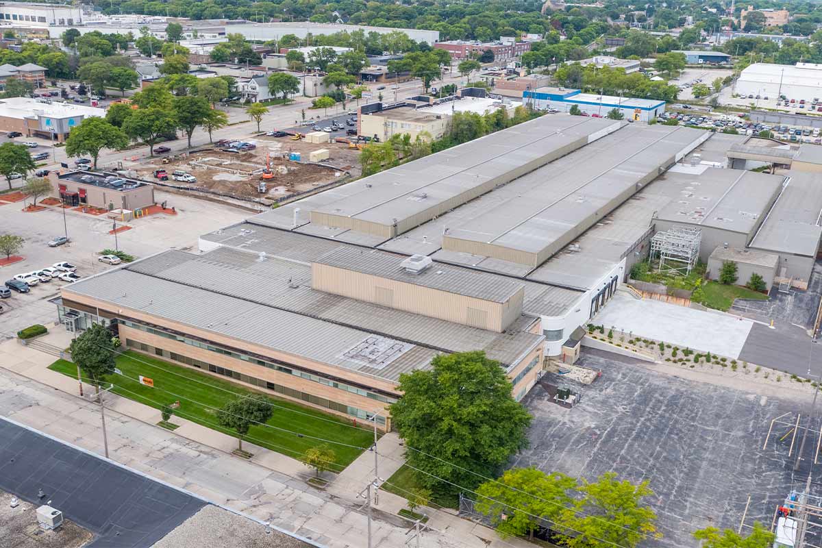 4041 N Richards St | Milwaukee, WI - Phoenix Investors
