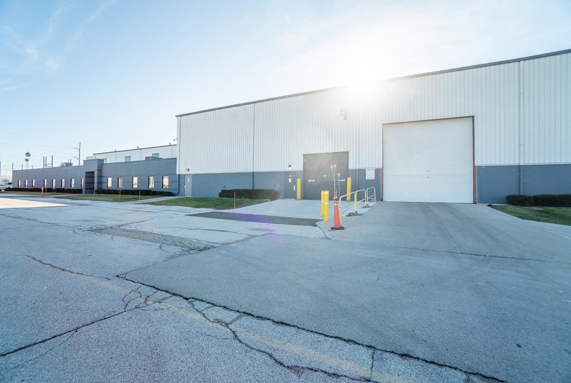 4120 S Kansas Ave | St Francis, WI