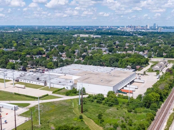 4051 S Iowa Ave | St Francis, WI