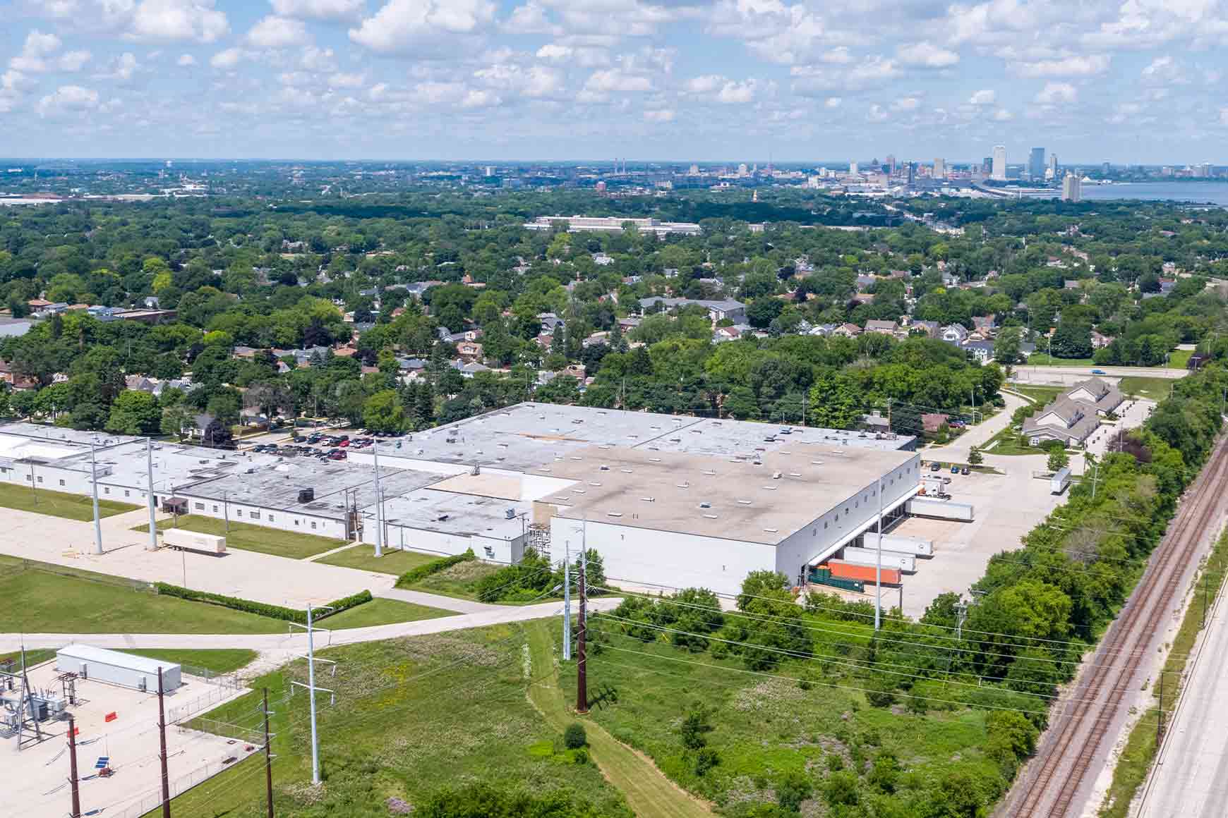 4051 S Iowa Ave | St Francis, WI