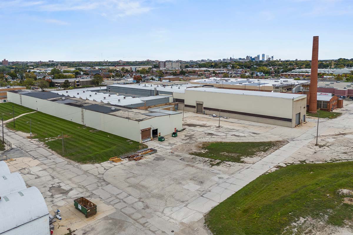 4503 – 4699 W Greenfield Ave – Bldgs 3 & 4