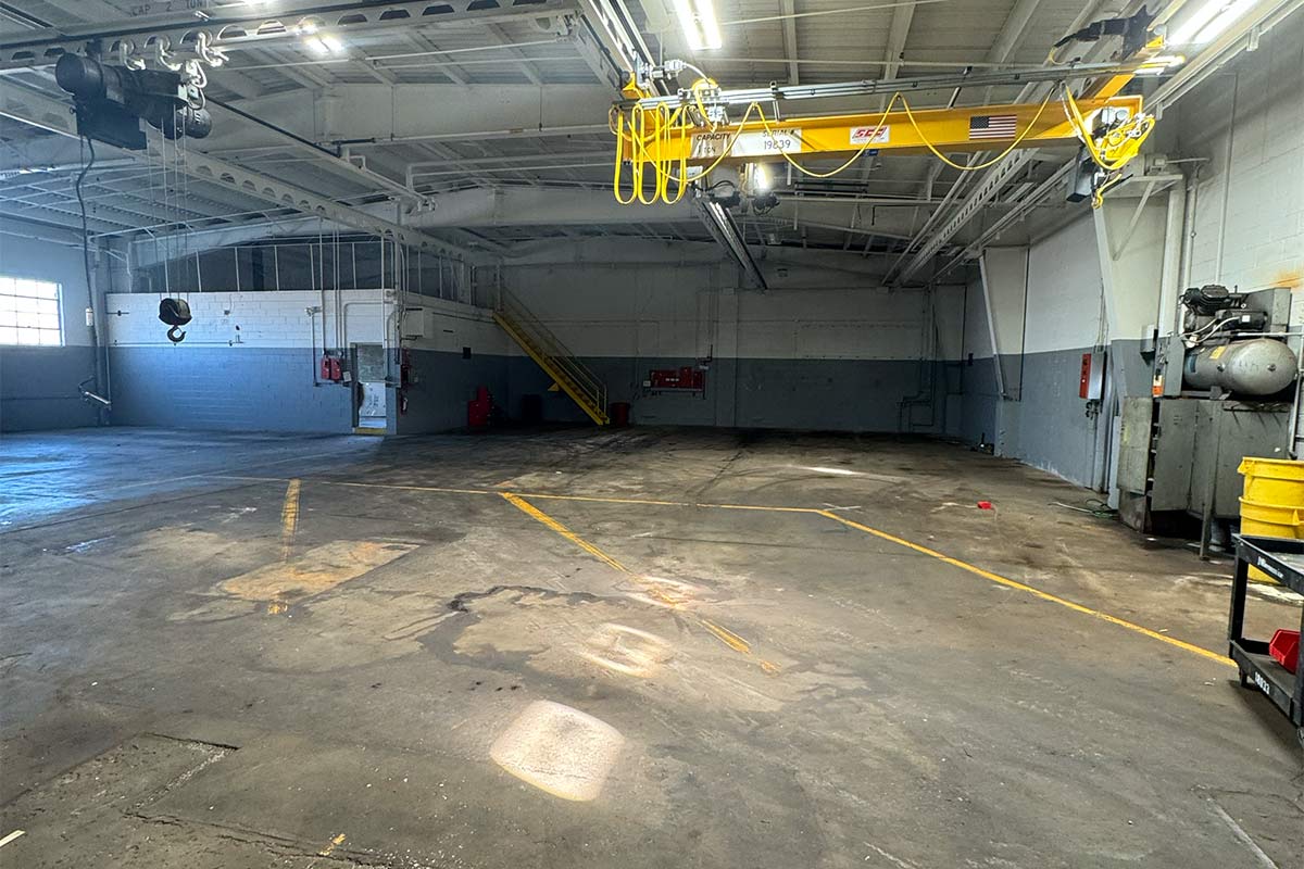 4601 W Greenfield Ave, Bldg J