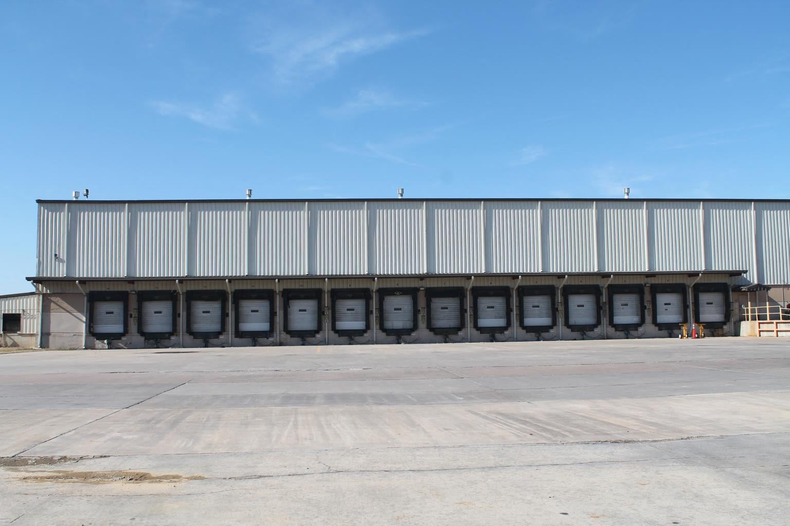 2412 N US Hwy 169