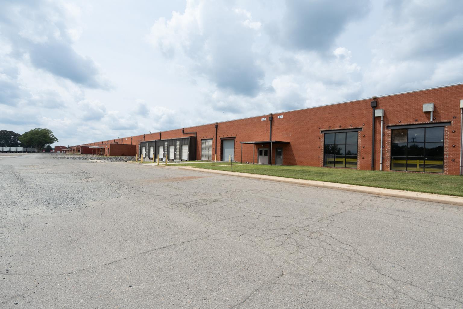 401 W Hanes Mill Rd