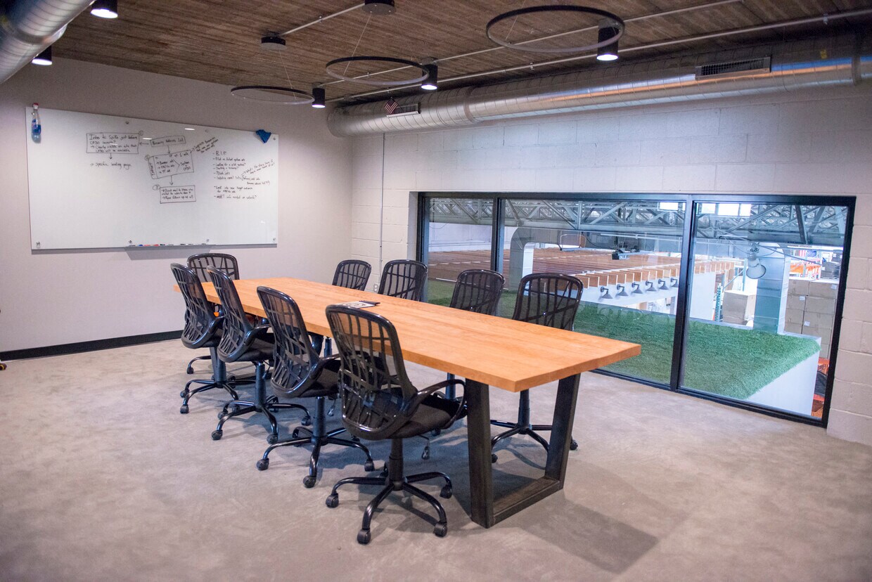 3866-3868 N. Fratney St