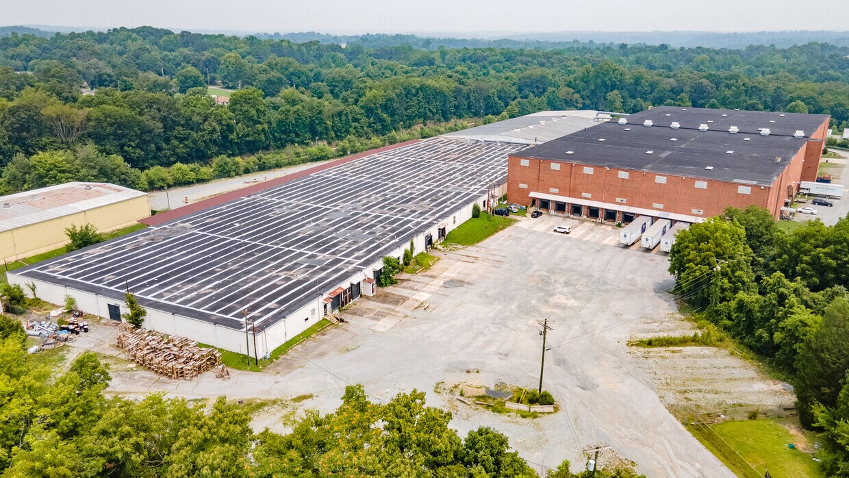 100 United Furniture Dr