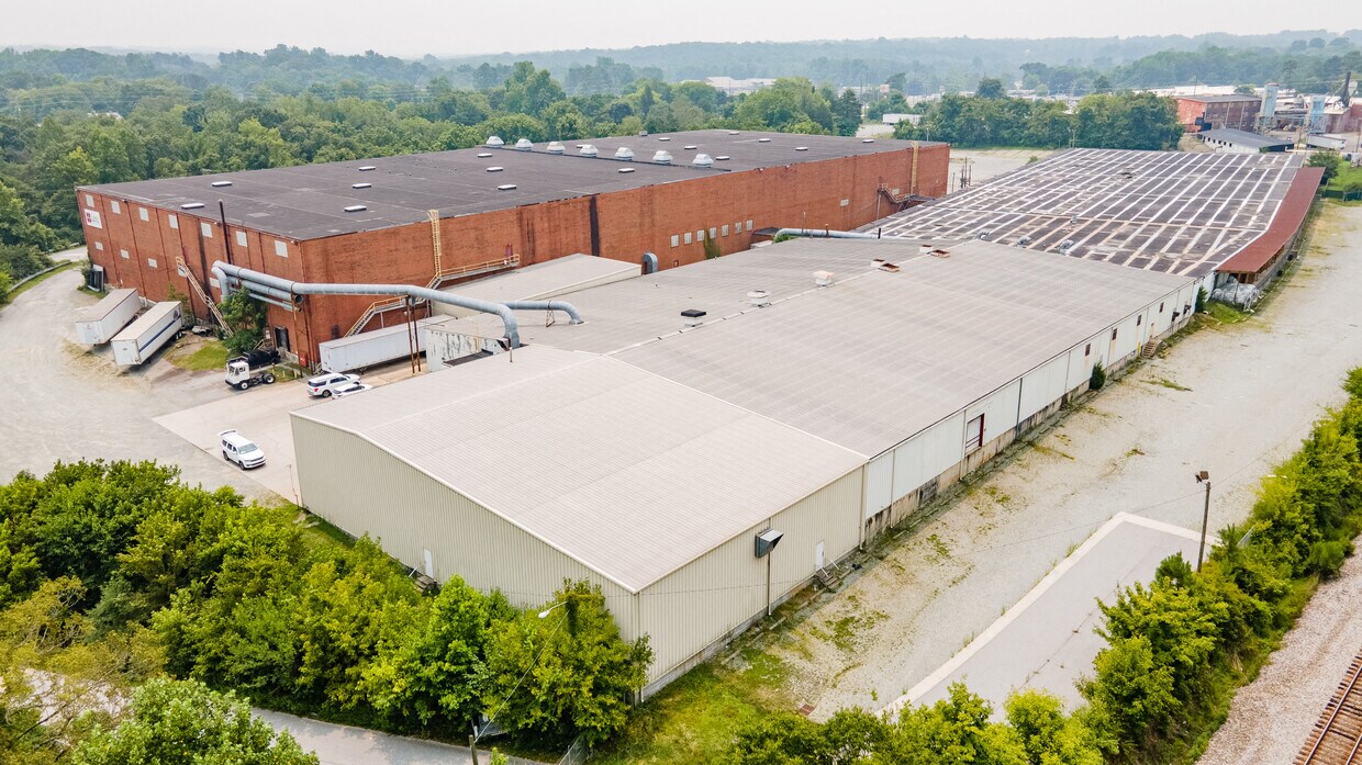 100 United Furniture Dr