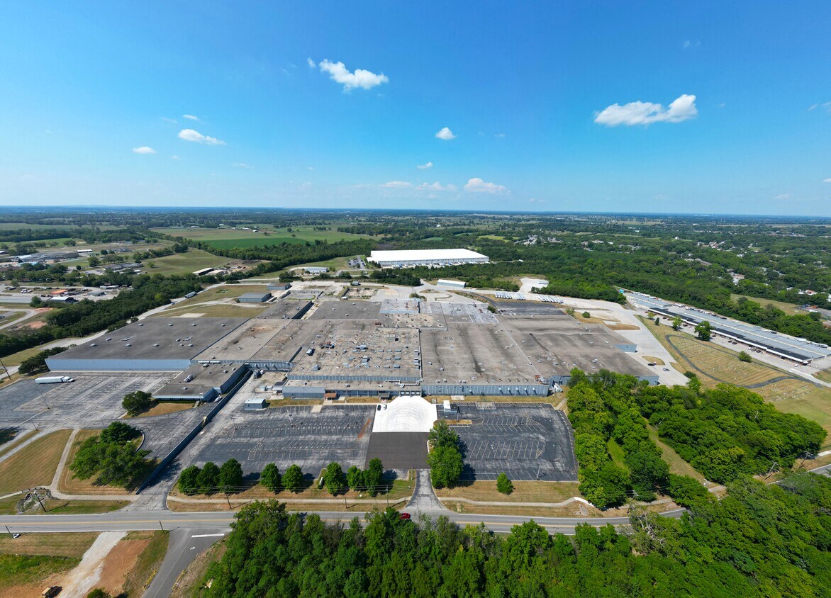 900-1000 Tyrone Pike