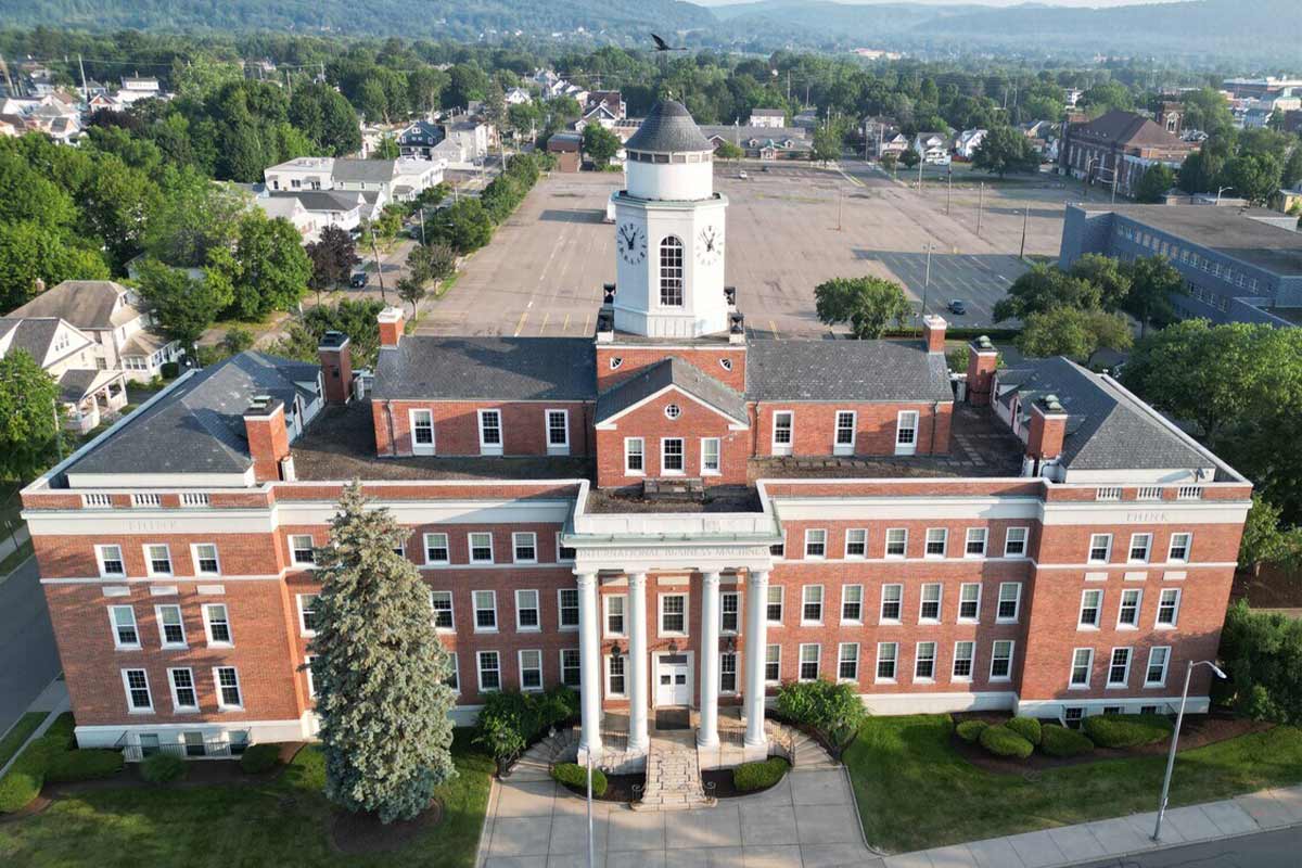 22 Adams Ave (Building 32)