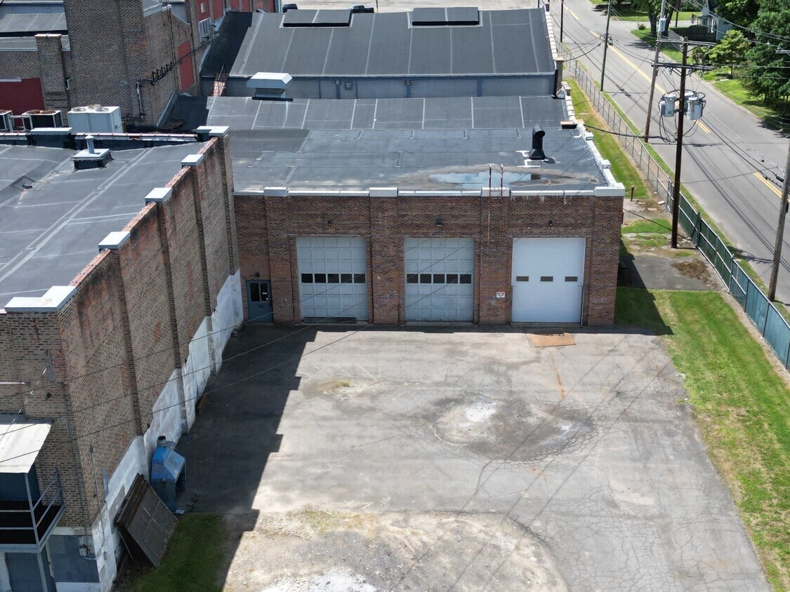 11 Beckwith Ave