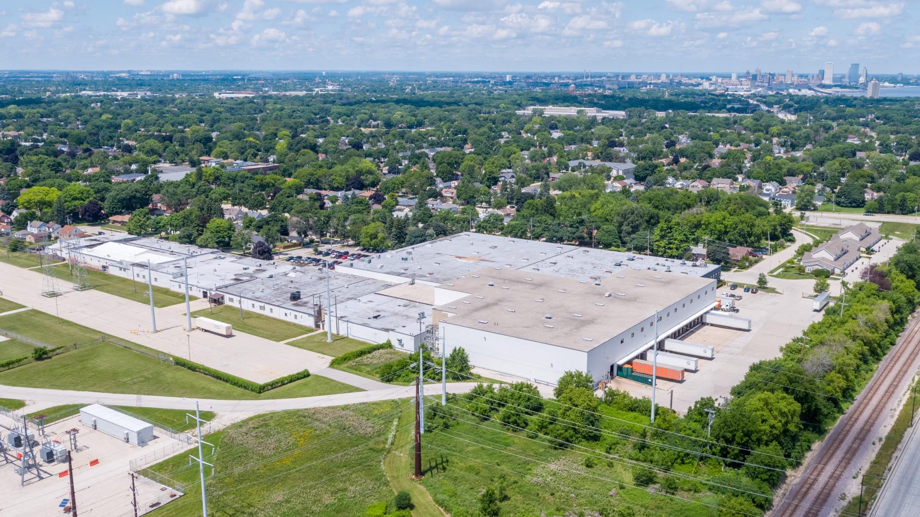 4051 S Iowa Ave